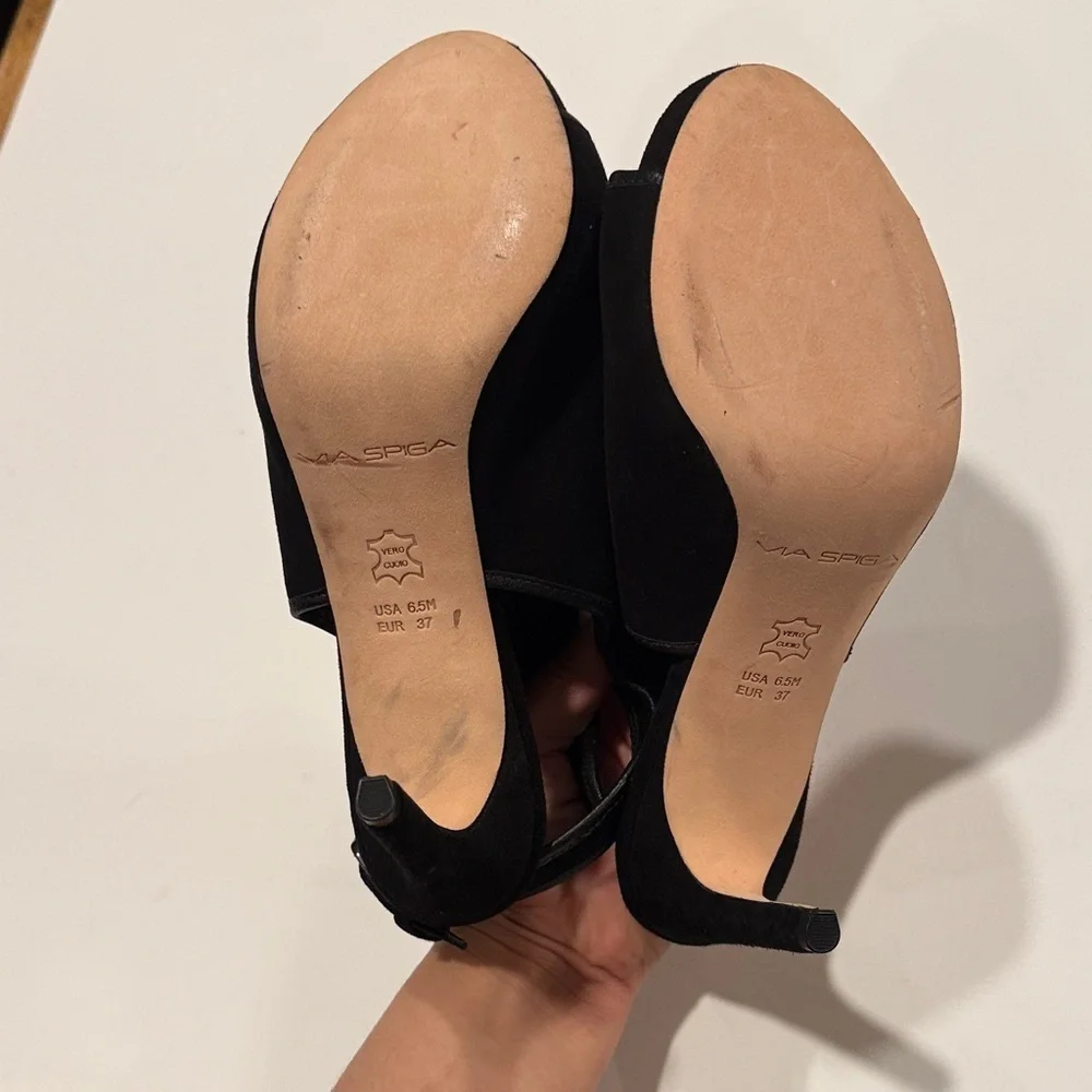 Via Spiga Black Peep-Toe Heels